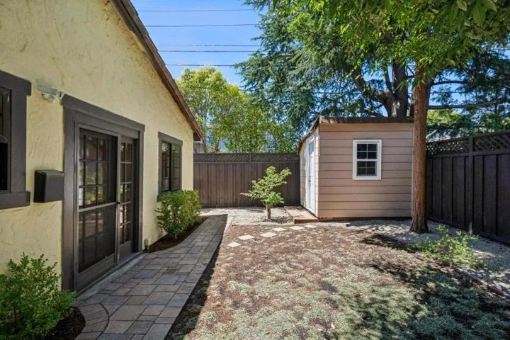 170 Grand Street, Redwood City, California 94062