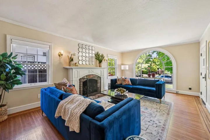 170 Grand Street, Redwood City, California 94062