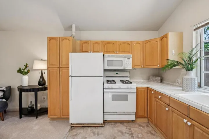 170 Grand Street, Redwood City, California 94062