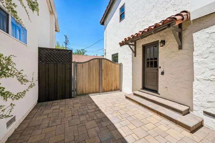 170 Grand Street, Redwood City, California 94062