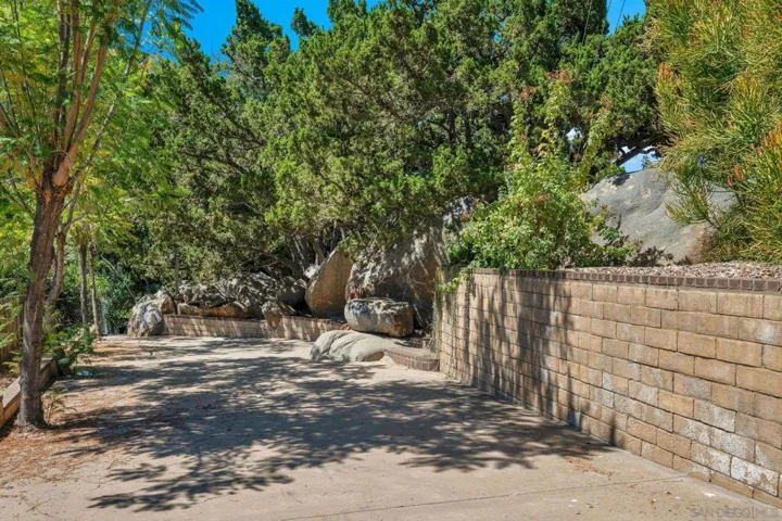 1389 Merritt Dr, El Cajon, California 92020