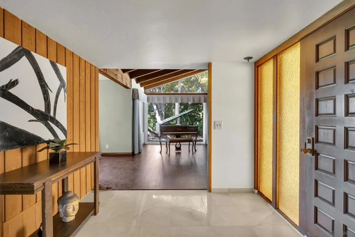 1389 Merritt Dr, El Cajon, California 92020