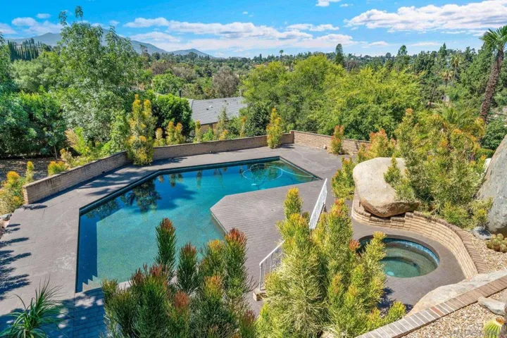 1389 Merritt Dr, El Cajon, California 92020