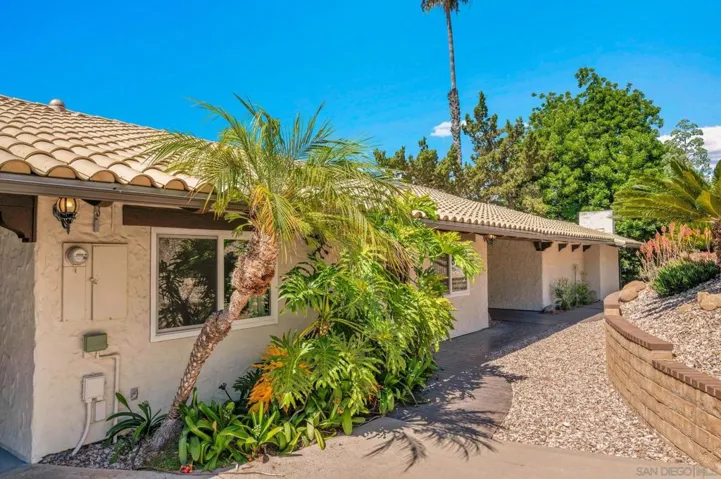 1389 Merritt Dr, El Cajon, California 92020