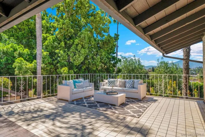 1389 Merritt Dr, El Cajon, California 92020