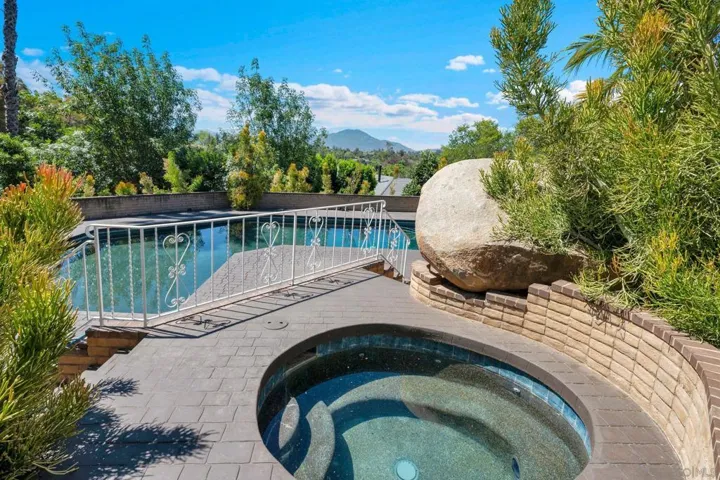 1389 Merritt Dr, El Cajon, California 92020
