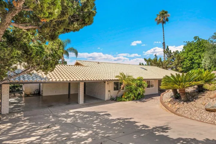 1389 Merritt Dr, El Cajon, California 92020
