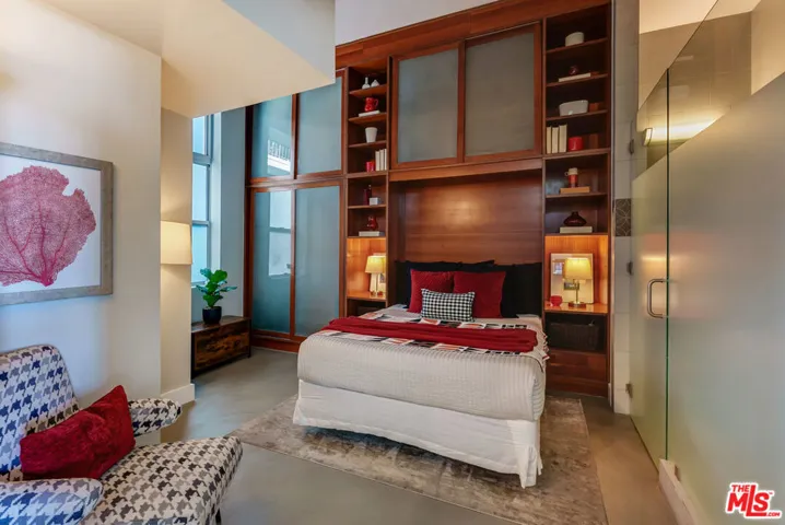 1152 N La Cienega Boulevard 201, West Hollywood, California 90069