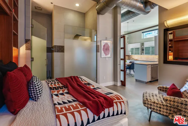 1152 N La Cienega Boulevard 201, West Hollywood, California 90069