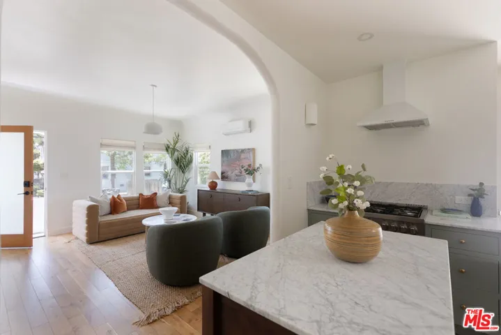 4437 Lockwood Avenue, Los Angeles, California 90029