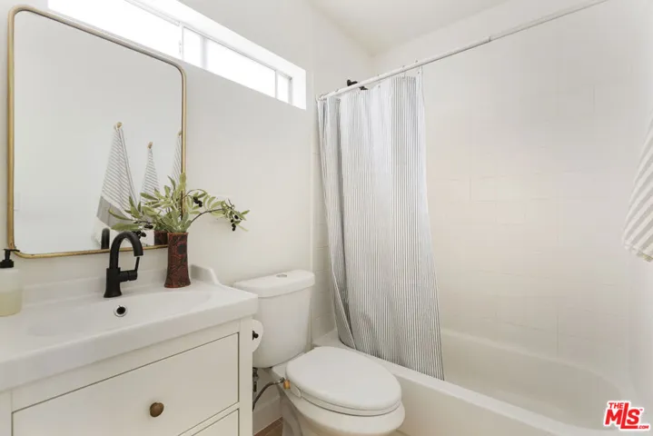 4437 Lockwood Avenue, Los Angeles, California 90029