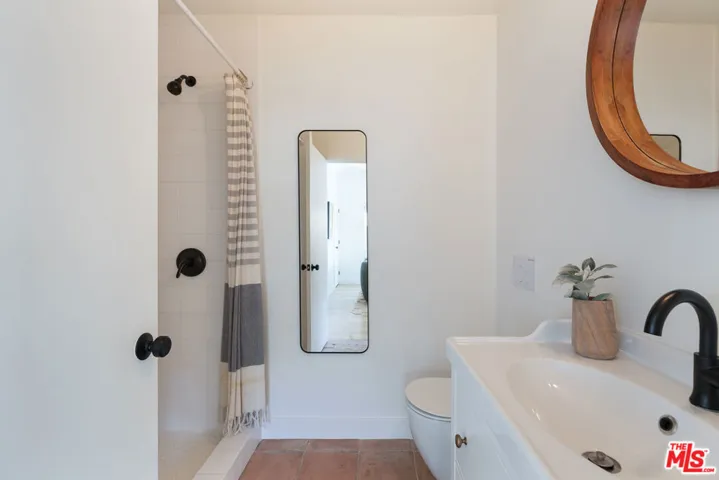 4437 Lockwood Avenue, Los Angeles, California 90029
