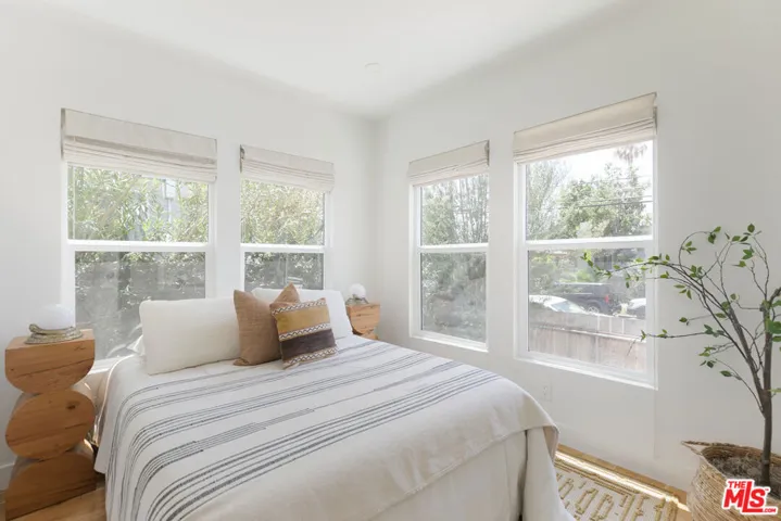 4437 Lockwood Avenue, Los Angeles, California 90029