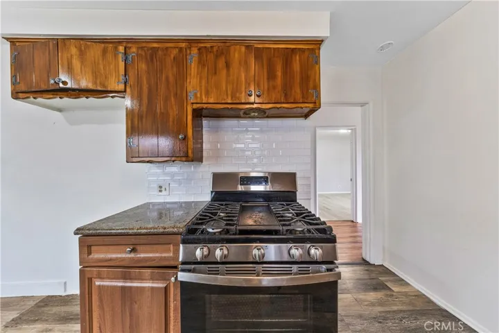 6943 Nagle Avenue, North Hollywood, California 91605