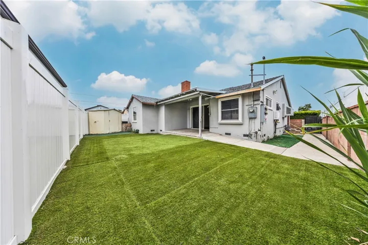 6943 Nagle Avenue, North Hollywood, California 91605