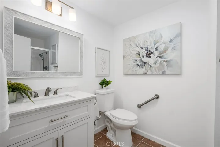 Second Bathroom with Upgraded Vanity