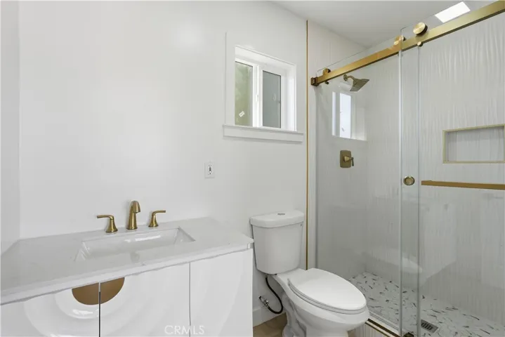 1211 Cole, Los Angeles, California 90038