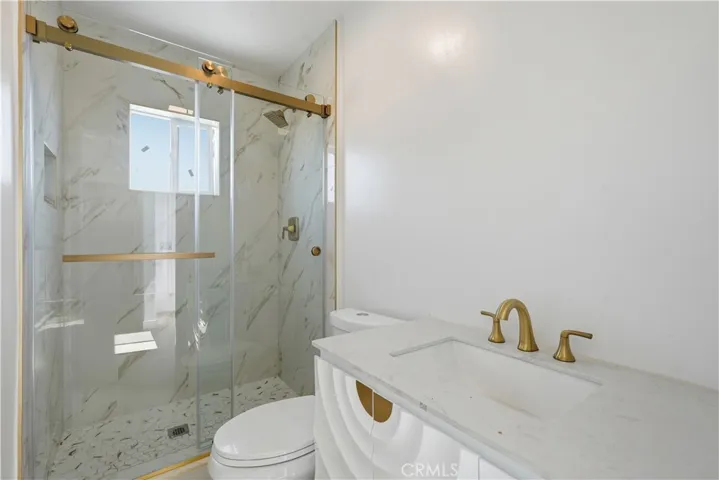 1211 Cole, Los Angeles, California 90038