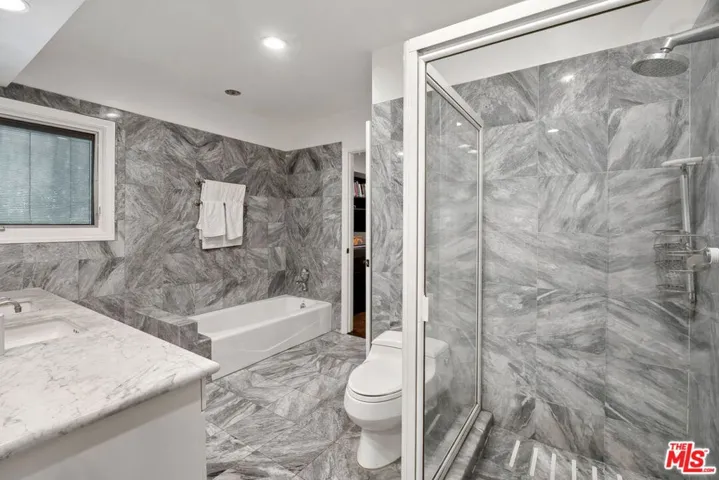 105 N Glenroy Avenue, Los Angeles, California 90049