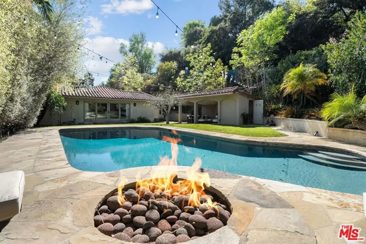 105 N Glenroy Avenue, Los Angeles, California 90049