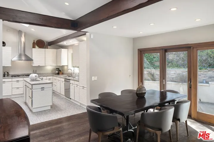 105 N Glenroy Avenue, Los Angeles, California 90049