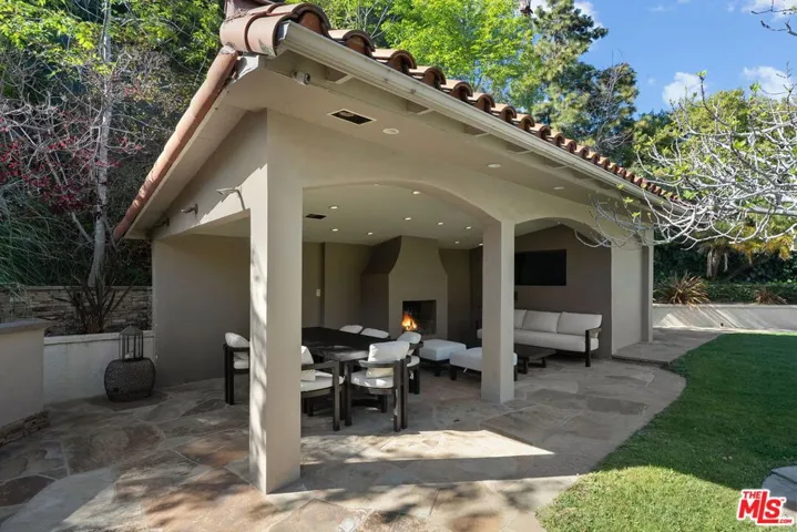105 N Glenroy Avenue, Los Angeles, California 90049