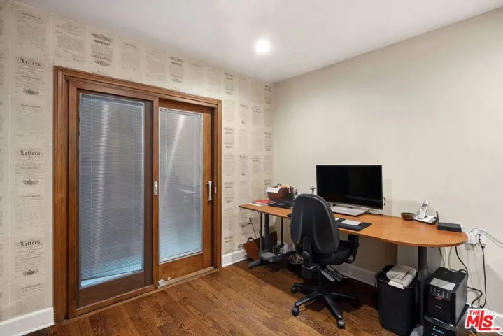 105 N Glenroy Avenue, Los Angeles, California 90049