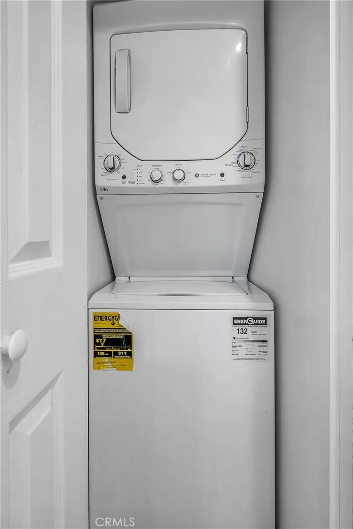 Stackable washer & dryer