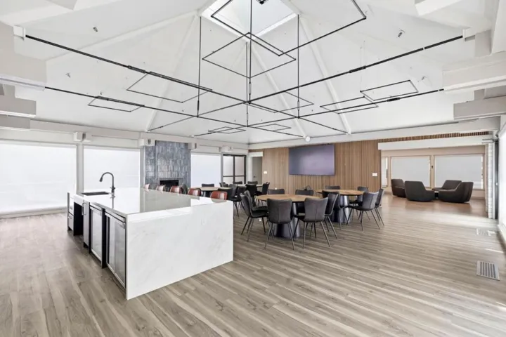 49 Showers Drive N366, Mountain View, California 94040
