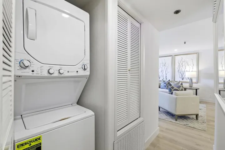 49 Showers Drive N366, Mountain View, California 94040