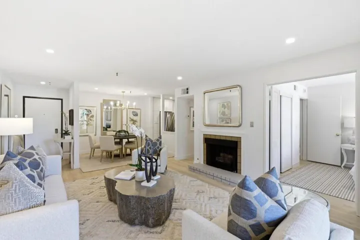 49 Showers Drive N366, Mountain View, California 94040