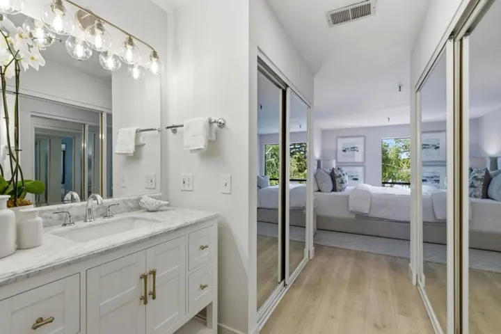 49 Showers Drive N366, Mountain View, California 94040