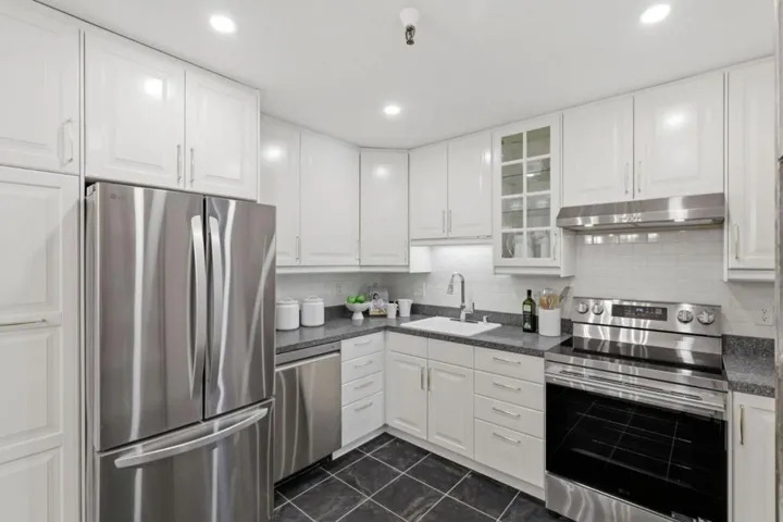 49 Showers Drive N366, Mountain View, California 94040