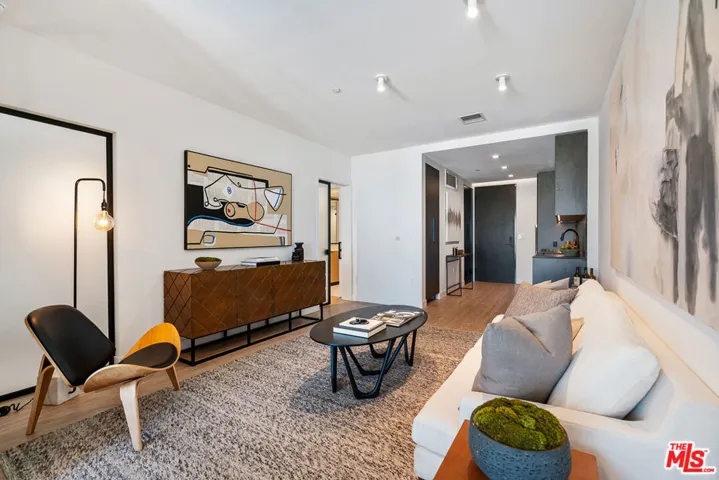 3688 Overland Avenue 705, Los Angeles, California 90034