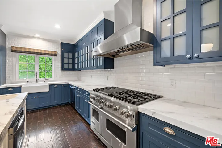 1147 Centinela Avenue, Santa Monica, California 90403