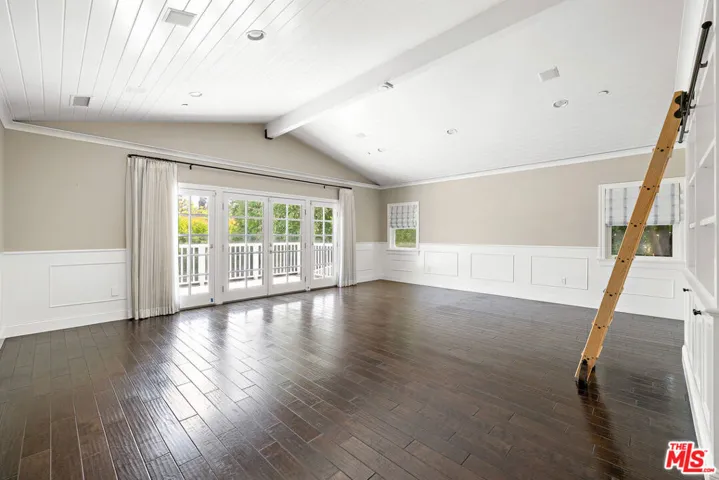1147 Centinela Avenue, Santa Monica, California 90403