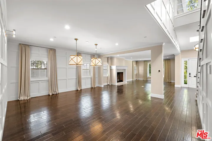 1147 Centinela Avenue, Santa Monica, California 90403