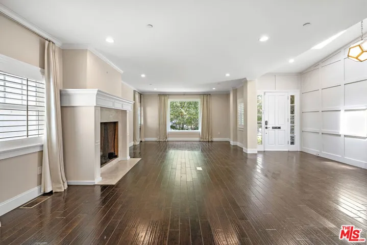 1147 Centinela Avenue, Santa Monica, California 90403