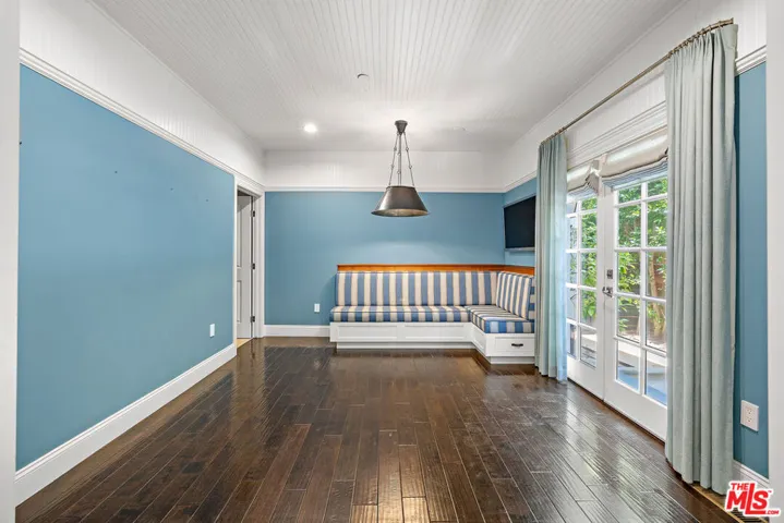 1147 Centinela Avenue, Santa Monica, California 90403