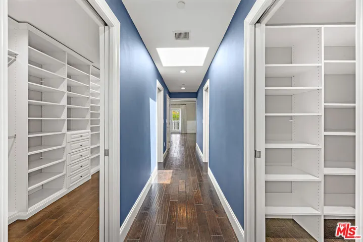 1147 Centinela Avenue, Santa Monica, California 90403