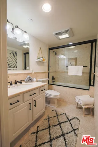 10390 La Grange Avenue Ph3, Los Angeles, California 90025