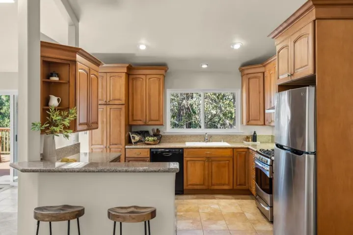 3 White Tail Lane, Monterey, California 93940