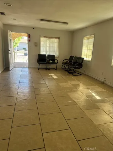 810 E H, Colton, California 92324