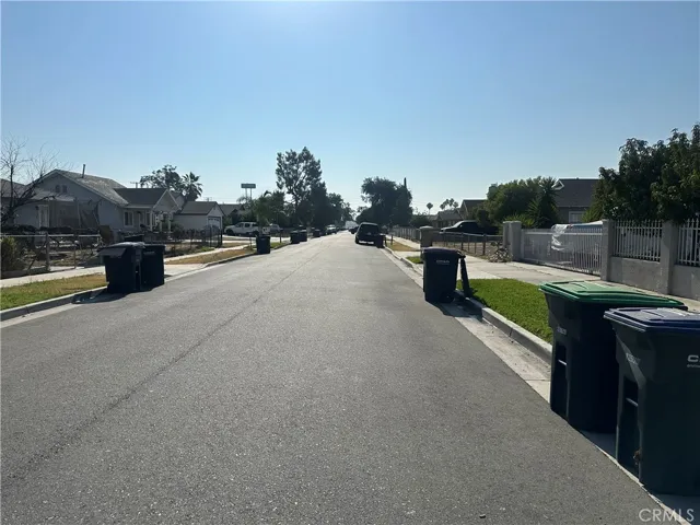 810 E H, Colton, California 92324
