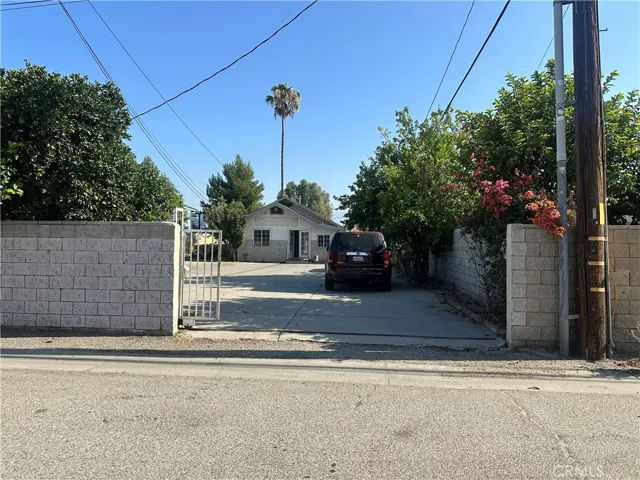 810 E H, Colton, California 92324
