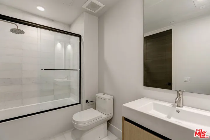 3833 Dunn 408, Culver City, California 90232