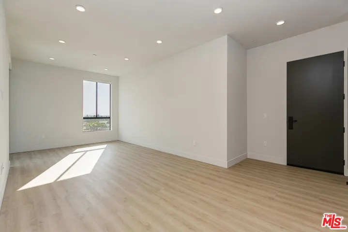 3833 Dunn 408, Culver City, California 90232