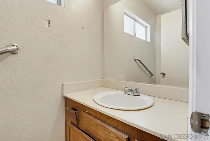 1572 Antoine Dr, San Diego, California 92139