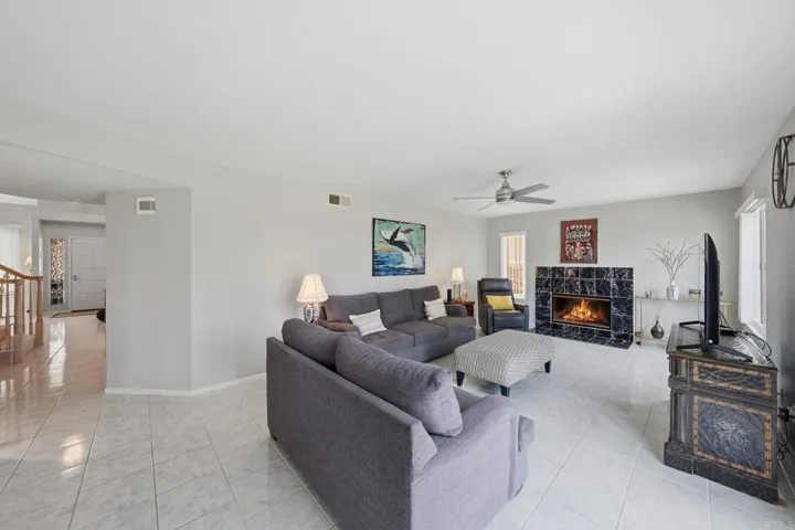 3720 Southridge Way, Oceanside, California 92056