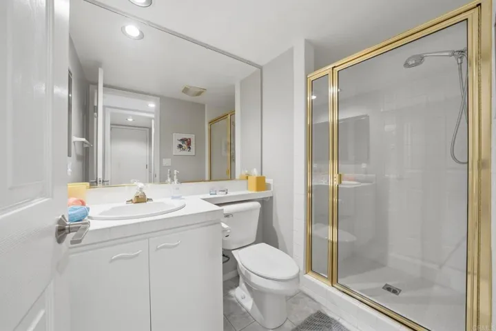 3720 Southridge Way, Oceanside, California 92056